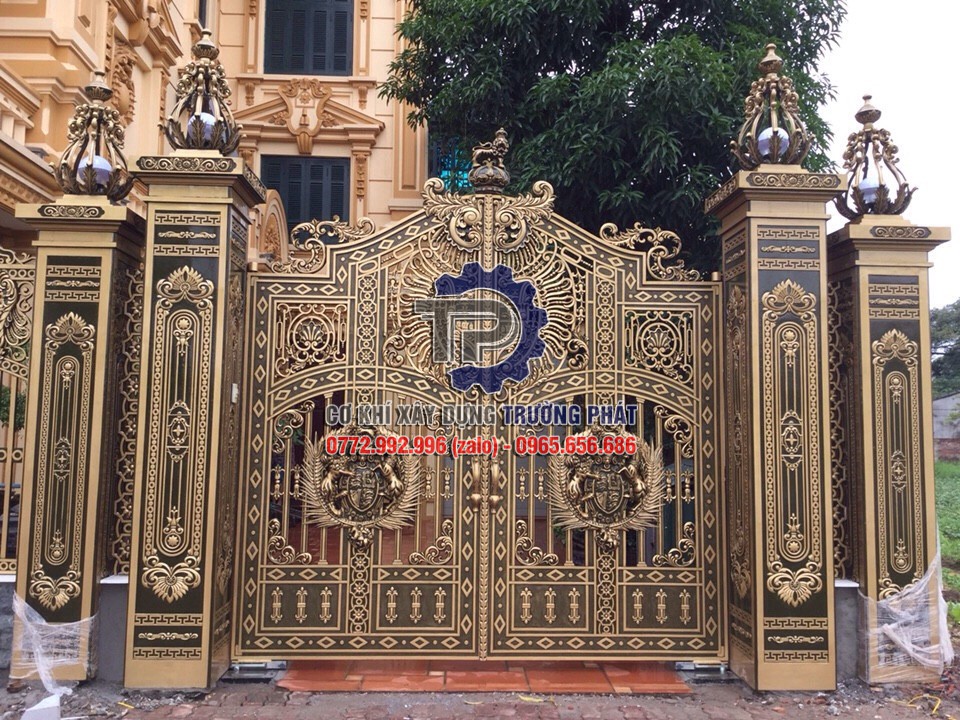 Làm cổng nhôm đúc hợp kim biệt thự cao cấp giá rẻ thi công lắp tại Đồng Nai