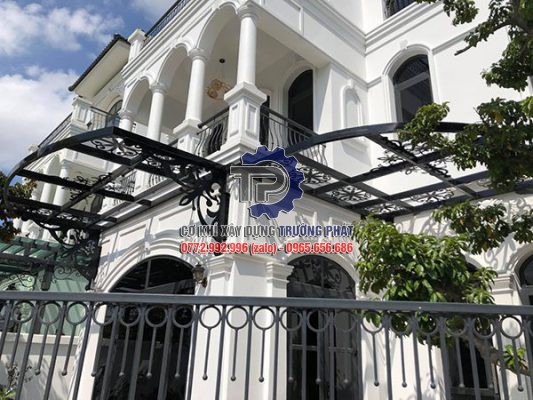 Thiết kế thi công mái kính sắt mỹ thuật đẹp uy tín tại Định Quán