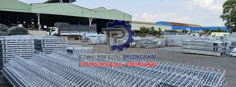 Chông sắt hàng rào tại Hóc Môn
