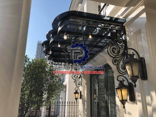 Mái kính mỹ thuật tại Củ Chi